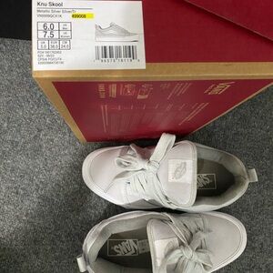 Knu Skool Vans Metallic Silver